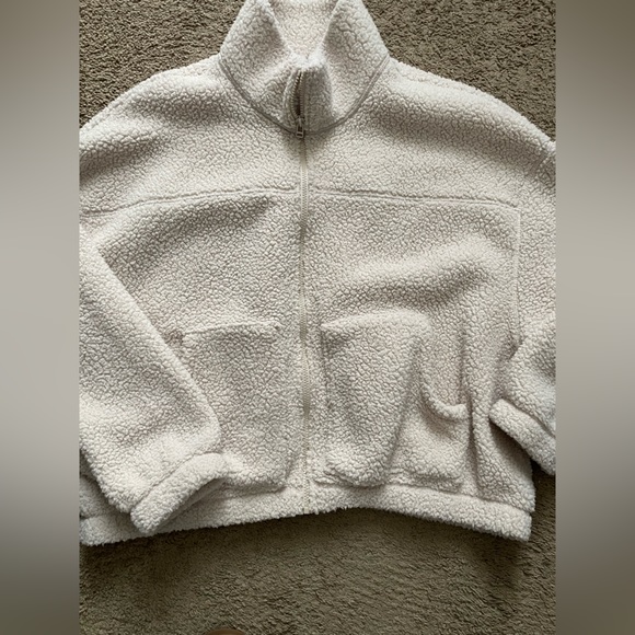 Old Navy Women’s Jacket - Picture 2 of 5